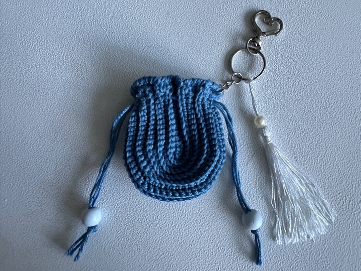 Boho Bag – Crochet pattern for a stylish Boho-style keychain