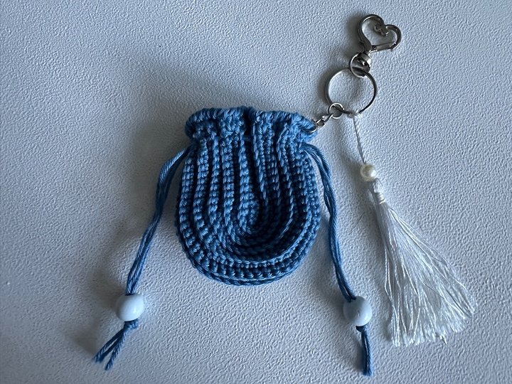 Mini Boho Bag – Häkelanleitung für einen stylischen Schlüsselanhänger