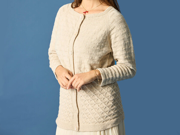 RAGLANJACKE FINJA, MIT ZWEIERLEI MUSTER, gestrickt