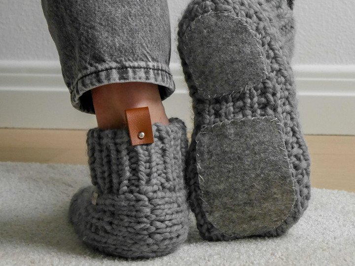 Strickanleitung Haussocken „SPEEDY SOCKS No. 3 - FLUFFY“ (Größe 35–46) - NO