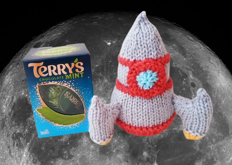 TeaCosyFolk's Rocket Chocolate Orange Cosy Knitting Pattern