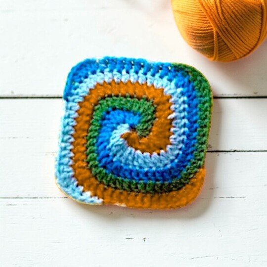 Spiral Granny Square Crochet Pattern - Swirl Baby Blanket, Kids Room Decor