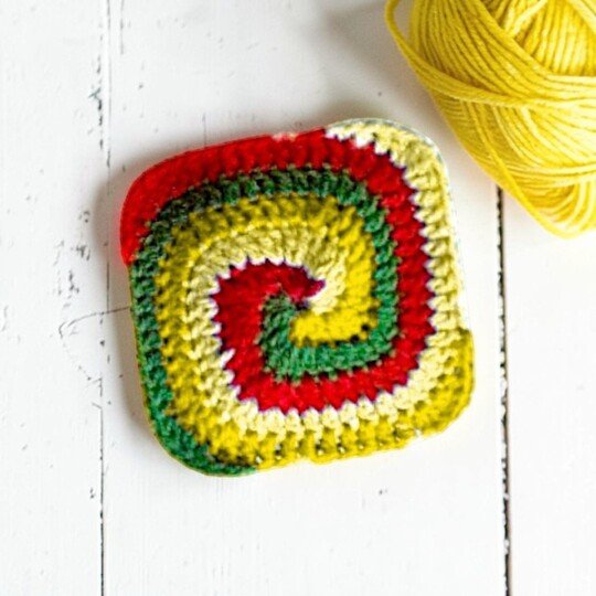 Spiral Granny Square Crochet Pattern - Swirl Baby Blanket, Kids Room Decor