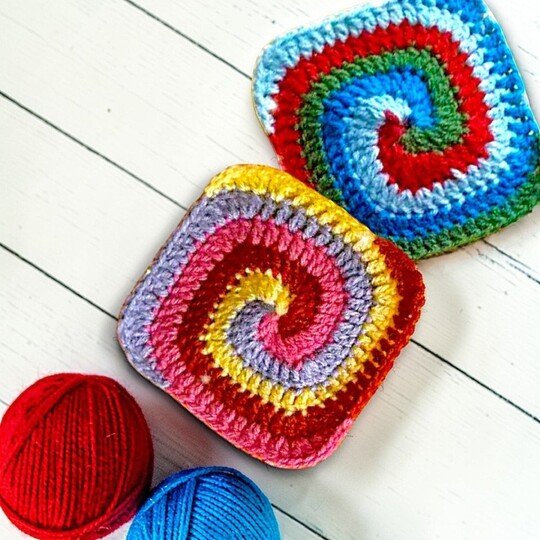 Spiral Granny Square Crochet Pattern - Swirl Baby Blanket, Kids Room Decor