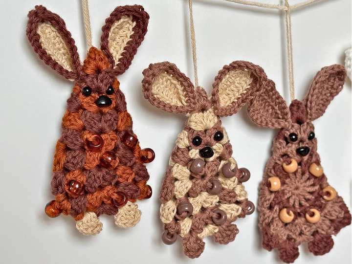 Osterhasen Girlande Granny Square, Hasen Anhänger Osterstrauß DIY Osterdeko