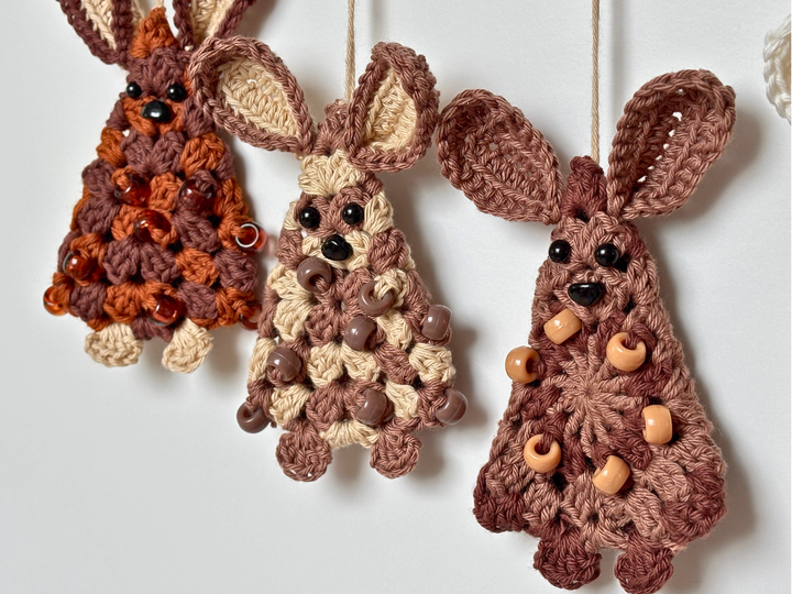 Osterhasen Girlande Granny Square, Hasen Anhänger Osterstrauß DIY Osterdeko