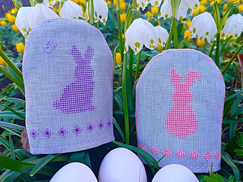 Kreuzstichvorlage für einfache Häschensilhouetten, perfekt für Osterdeko