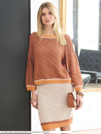 Pulli und Rock mit Strukturmuster