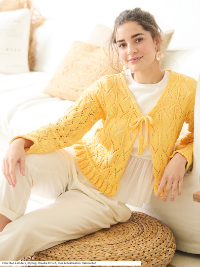 Jäckchen mit Rüschenrand