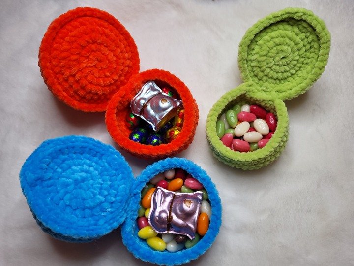 «NaschEi» Häkelanleitung - das befüllbare Klapp-Ei süsse Osterüberraschung