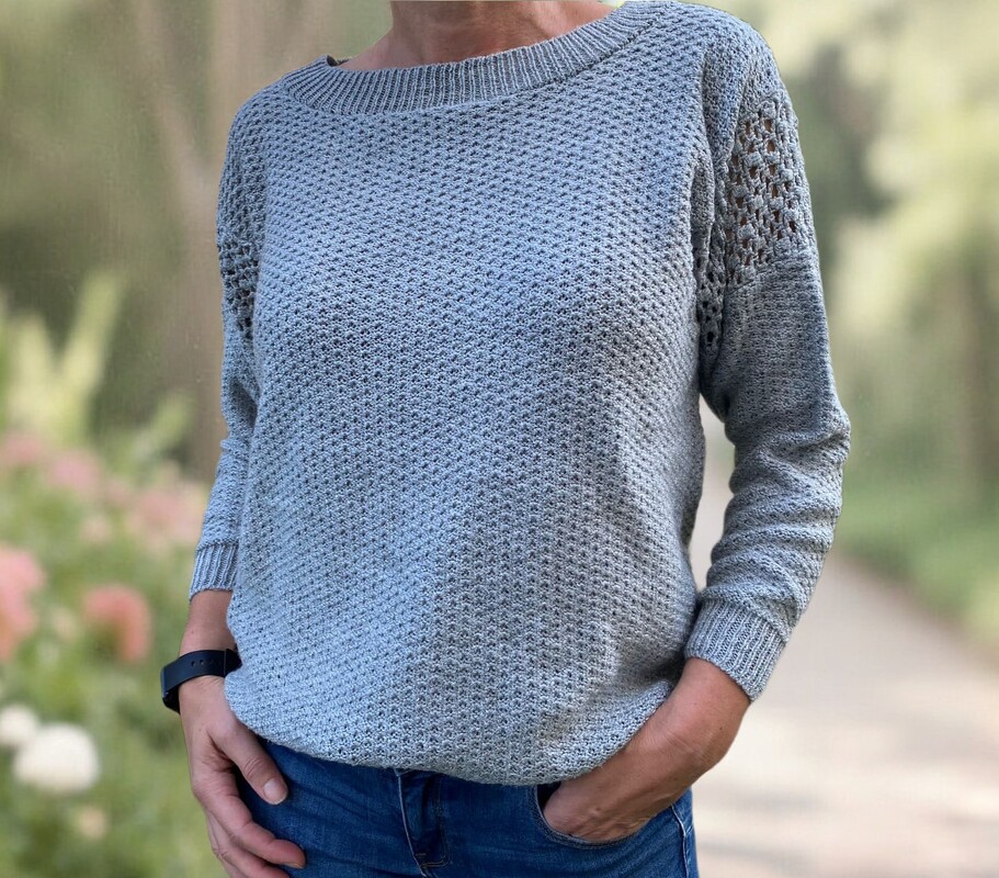 Pullover mit Häkeleinsatz