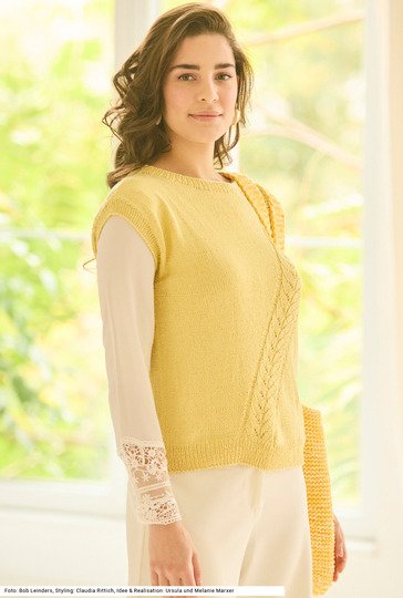 Top mit Ajour-Motiv plus Tasche