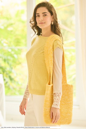 Top mit Ajour-Motiv plus Tasche
