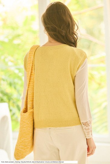 Top mit Ajour-Motiv plus Tasche