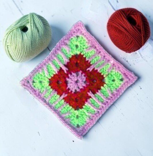 Crochet Sunburst Granny Square Pattern