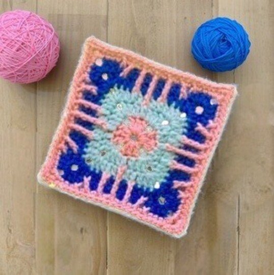 Crochet Sunburst Granny Square Pattern