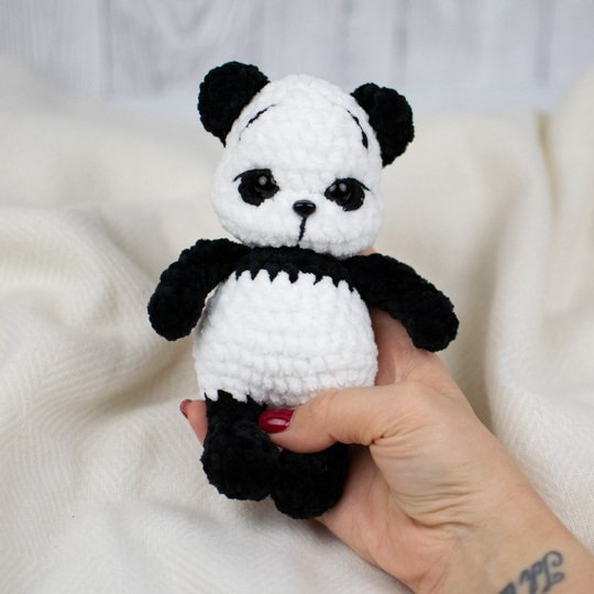 Häkelanleitung Mochi Panda – süßer Amigurumi Panda