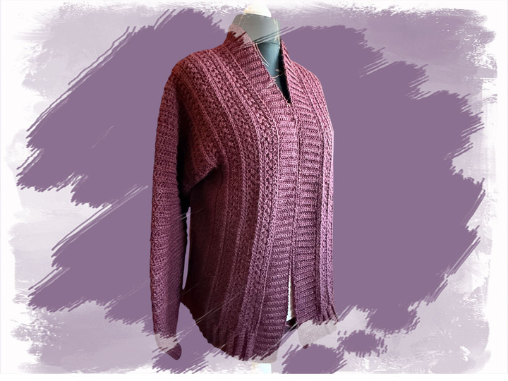 Anleitung für einen Cardigan im Sternchenmuster mit breiten Bündchen