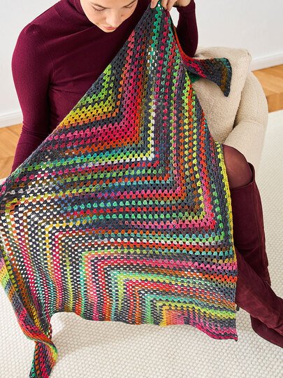 TUCH FRITZI, gehäkelt