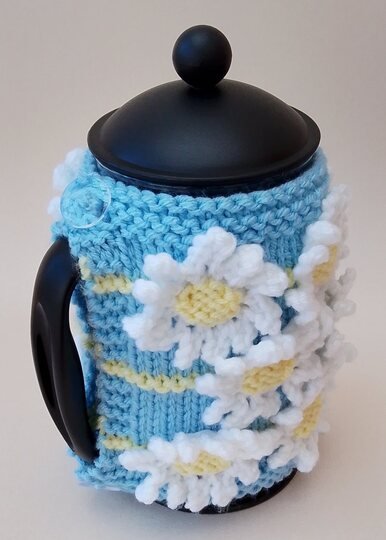 Daisy Chain Tea Cosy and Cafetiere Cosy Knitting Pattern