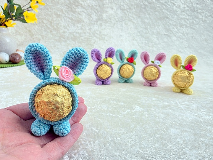 Häkelanleitung: Pralinen-Häschen „Naschmich“ - Die süße Osterüberraschung
