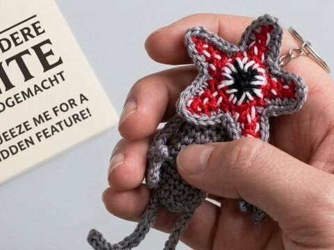 Häkelanleitung Blütenkopf Monster Klicker Anti-Stress Fidget Toy