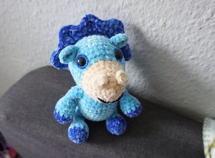 Crochet Pattern: The Little Cuddly Dinosaur "Ocean"