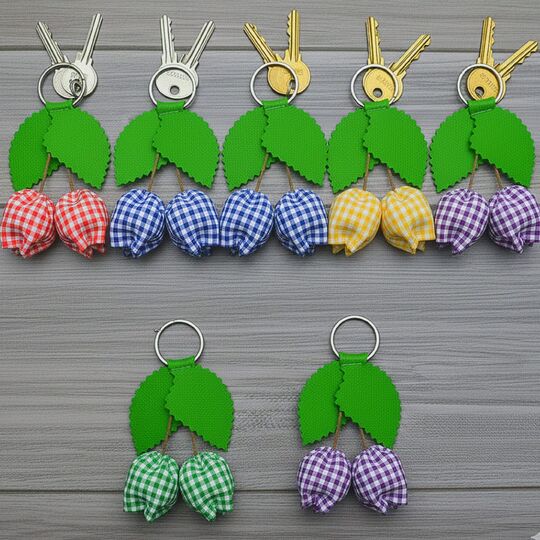 Tulip Flower Keychain Sewing Pattern PDF – Fabric Tulip Keyring Tutorial