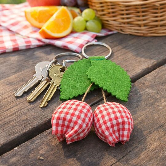Tulip Flower Keychain Sewing Pattern PDF – Fabric Tulip Keyring Tutorial