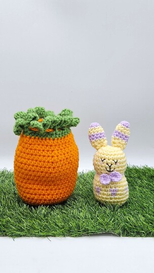 Bunny in Carrot Bag- Crochet Pattern-English