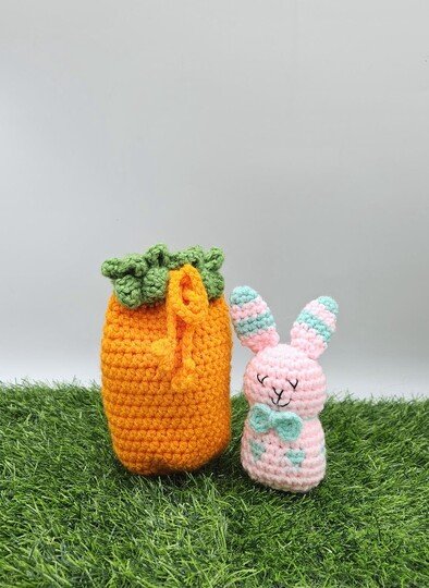 Bunny in Carrot Bag- Crochet Pattern-English