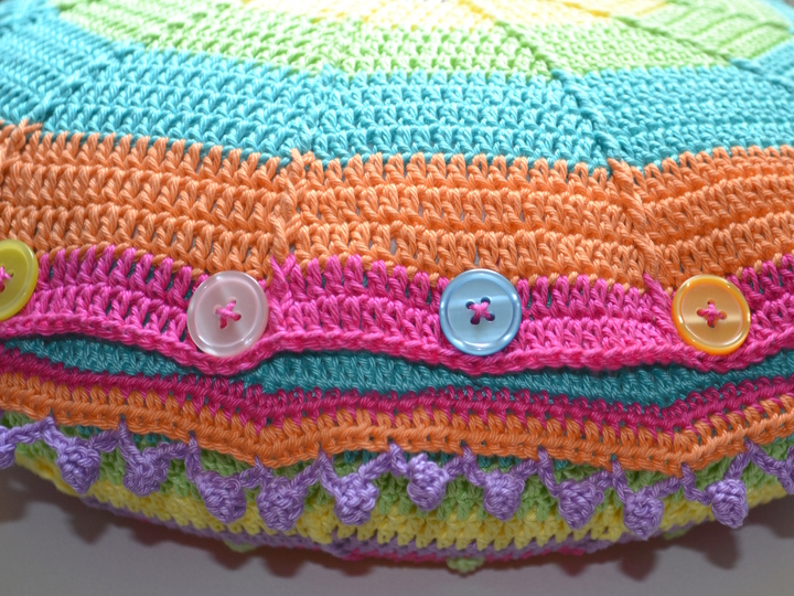 Round pillow Sansara with bobble border Crochet Pattern, complete crochet