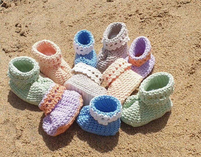 Häkelanleitung für Babyschuhe Isa / Größe 0 – 15 Monate