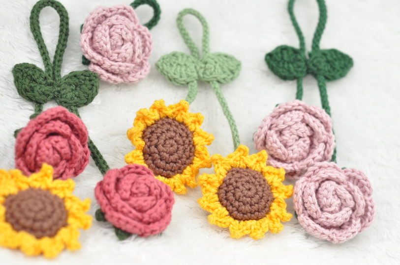 Crochet Pattern Sunflower & Rose Bag Charm *Perfect for Yarn Scraps*