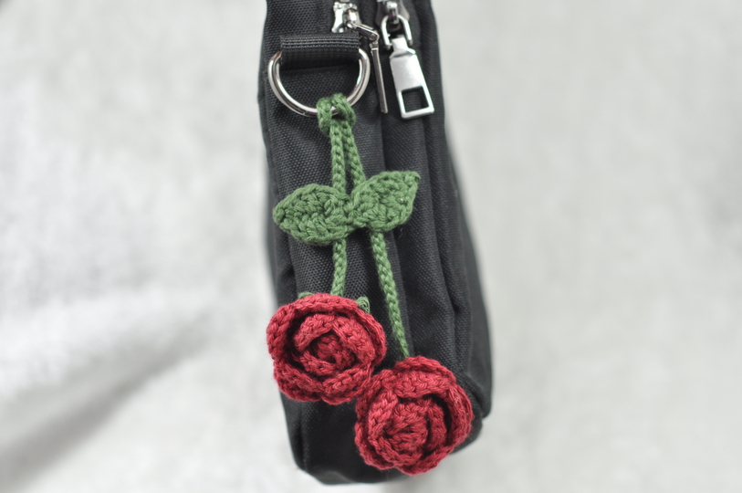Crochet Pattern Sunflower & Rose Bag Charm *Perfect for Yarn Scraps*