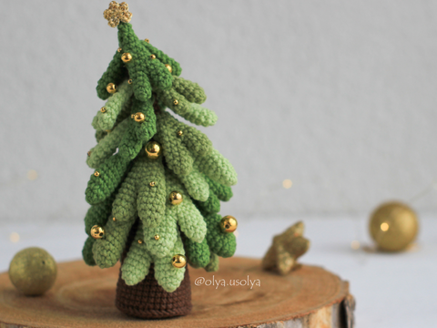 Fluffy Branchy Christmas Tree Crochet Pattern PDF