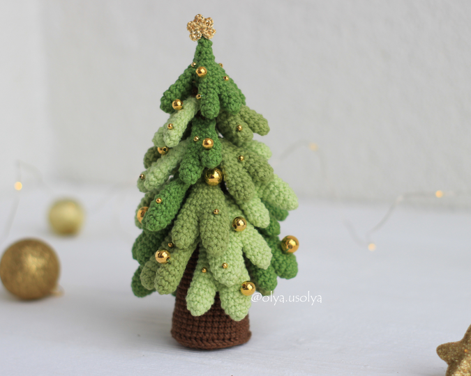 Fluffy Branchy Christmas Tree Crochet Pattern PDF