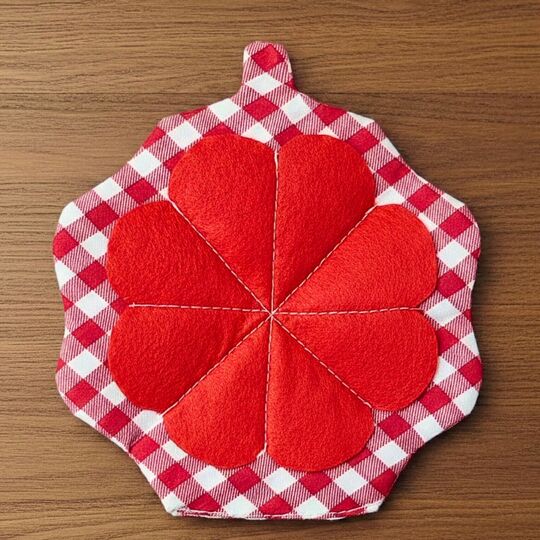 Flower Needle Case Sewing Pattern – Foldable Needle Holder PDF Tutorial