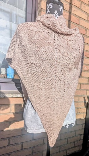 Crochet pattern shawl Morbi