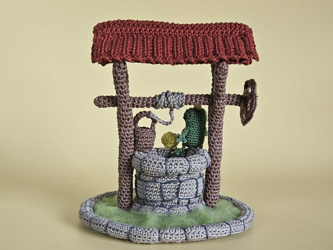 Froschkönig mit Brunnen – Häkelanleitung für ein Märchen Amigurumi Diorama - Bild 5