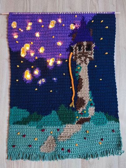Crochet Pattern Wall Hanging “Fairy Tale Tower at Night” with Lanterns