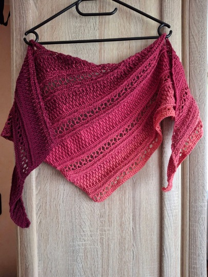 Crochet pattern shawl Flowmere
