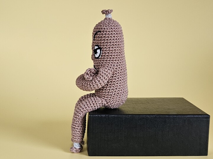 Häkelanleitung beleidigte Leberwurst – lustige Amigurumi Figur häkeln