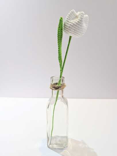 Häkelanleitung Tulpe – dekorative DIY Blume mit Stiel