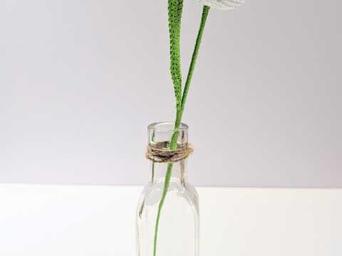 Häkelanleitung Tulpe – dekorative DIY Blume mit Stiel