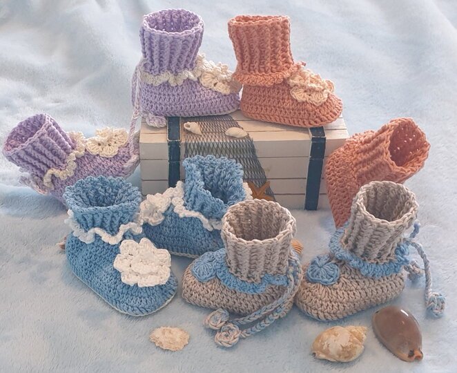 Häkelanleitung für Babyschuhe Joy / Größe 0 – 6 Monate