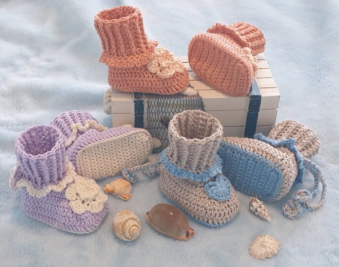 Häkelanleitung für Babyschuhe Joy / Größe 0 – 6 Monate