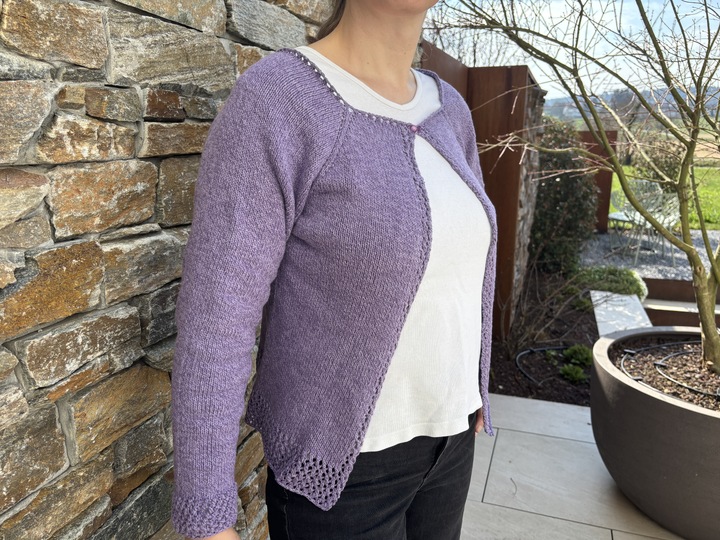 Sommer Jacke ‘Elara’ – Eine Strickanleitung