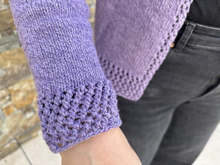 Sommer Jacke ‘Elara’ – Eine Strickanleitung