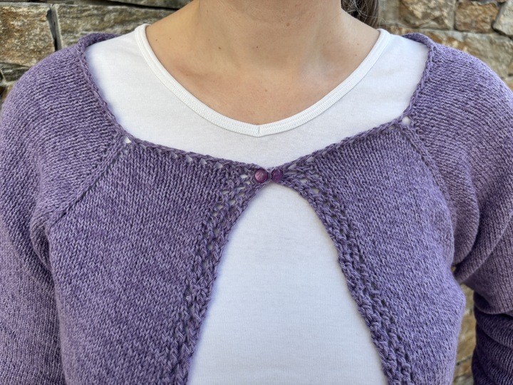Sommer Jacke ‘Elara’ – Eine Strickanleitung